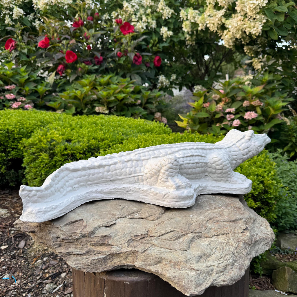 29 Inch Concrete Alligator Garden Statue Sculpture Outdoor Yard Lawn Pond Animal Decor Ornament