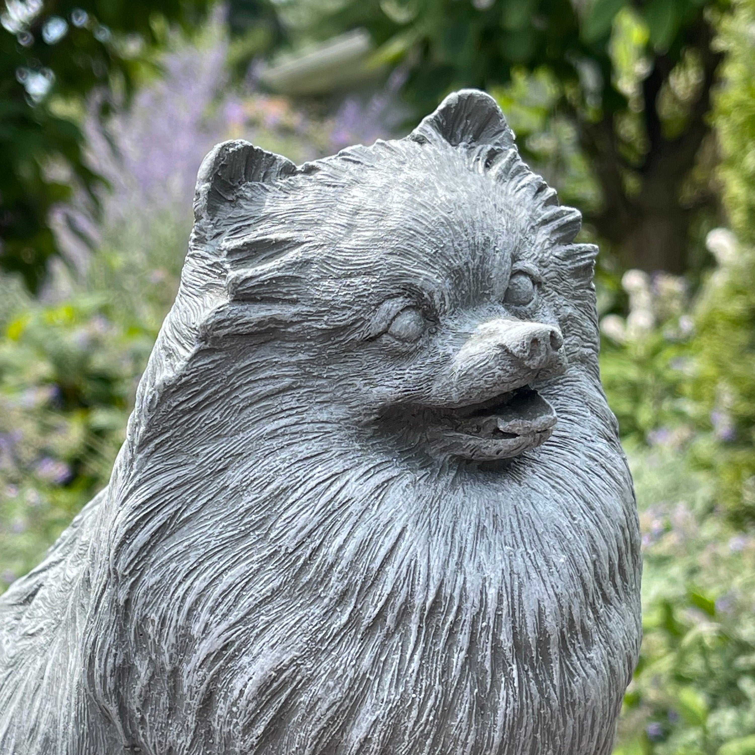 Handmade Painted Concrete Pomeranian Dog Statue Garden Memorial Sculpture Yard Art Ornament Pet Gift