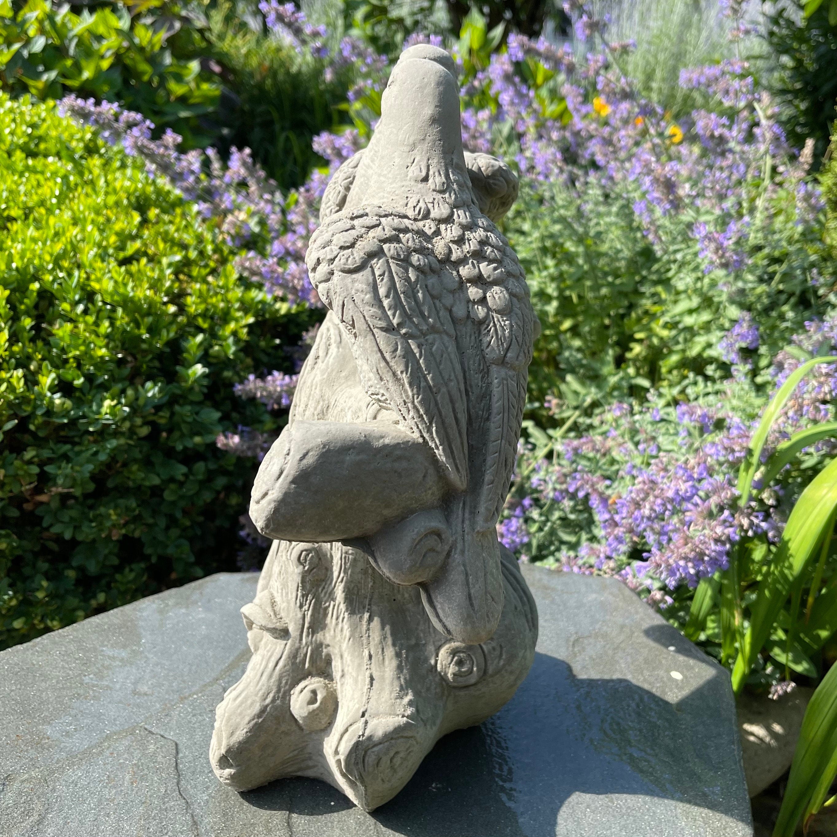 Kissing Dove Garden Statue 15 Inch Concrete Love Birds USA Made Yard Art Romantic Decor Sculpture Ornament Gift