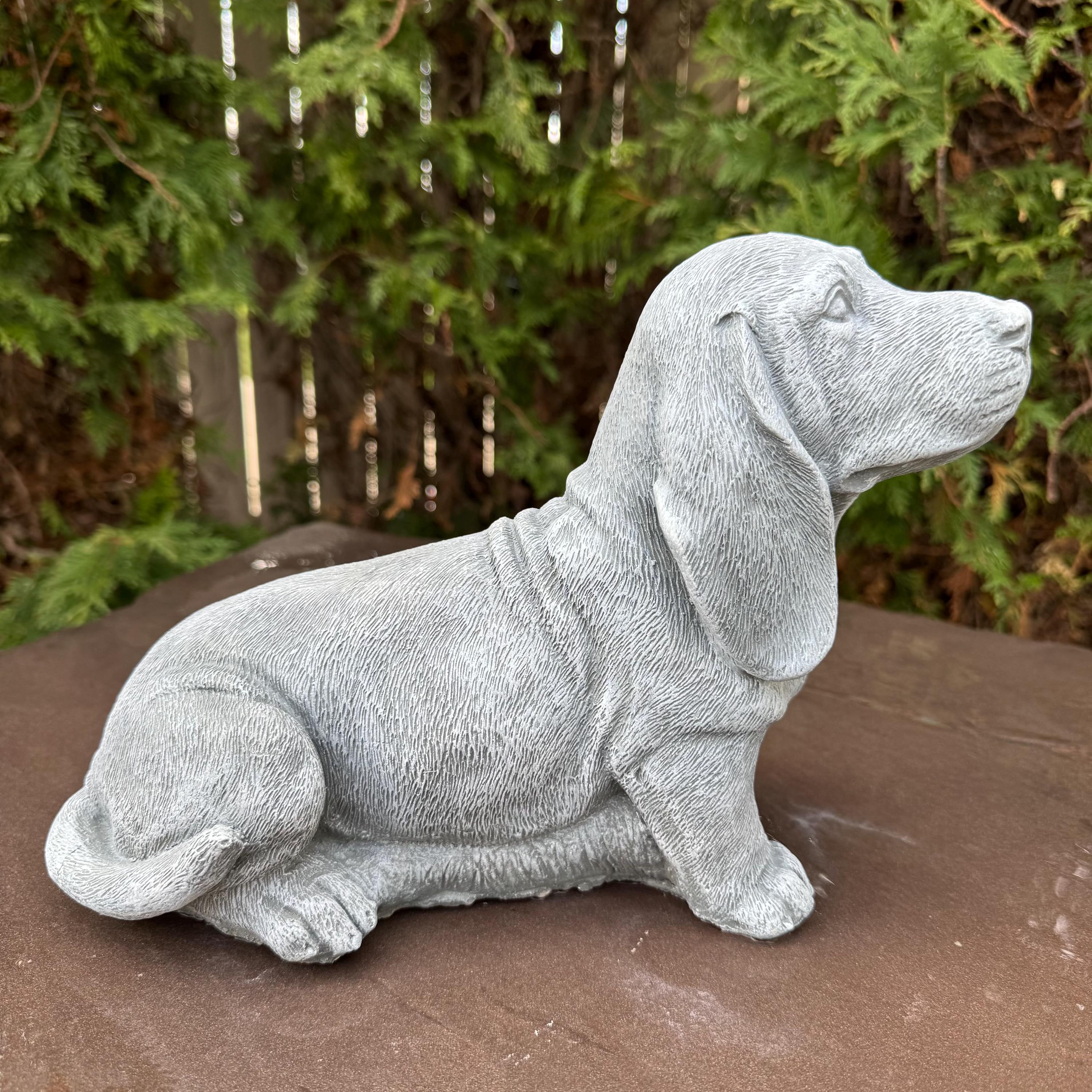 Concrete Basset Hound Memorial Garden Statue 10" Painted Outdoor Pet Remembrance Figurine for Dog Lovers Yard Decor