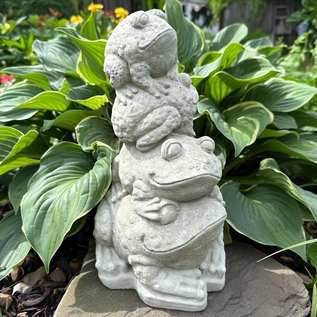 Concrete Frog Stack Statue 13 Inch Outdoor Garden Sculpture Stacked Totem Pole Yard Art Lawn Ornament Zen Decor Gift