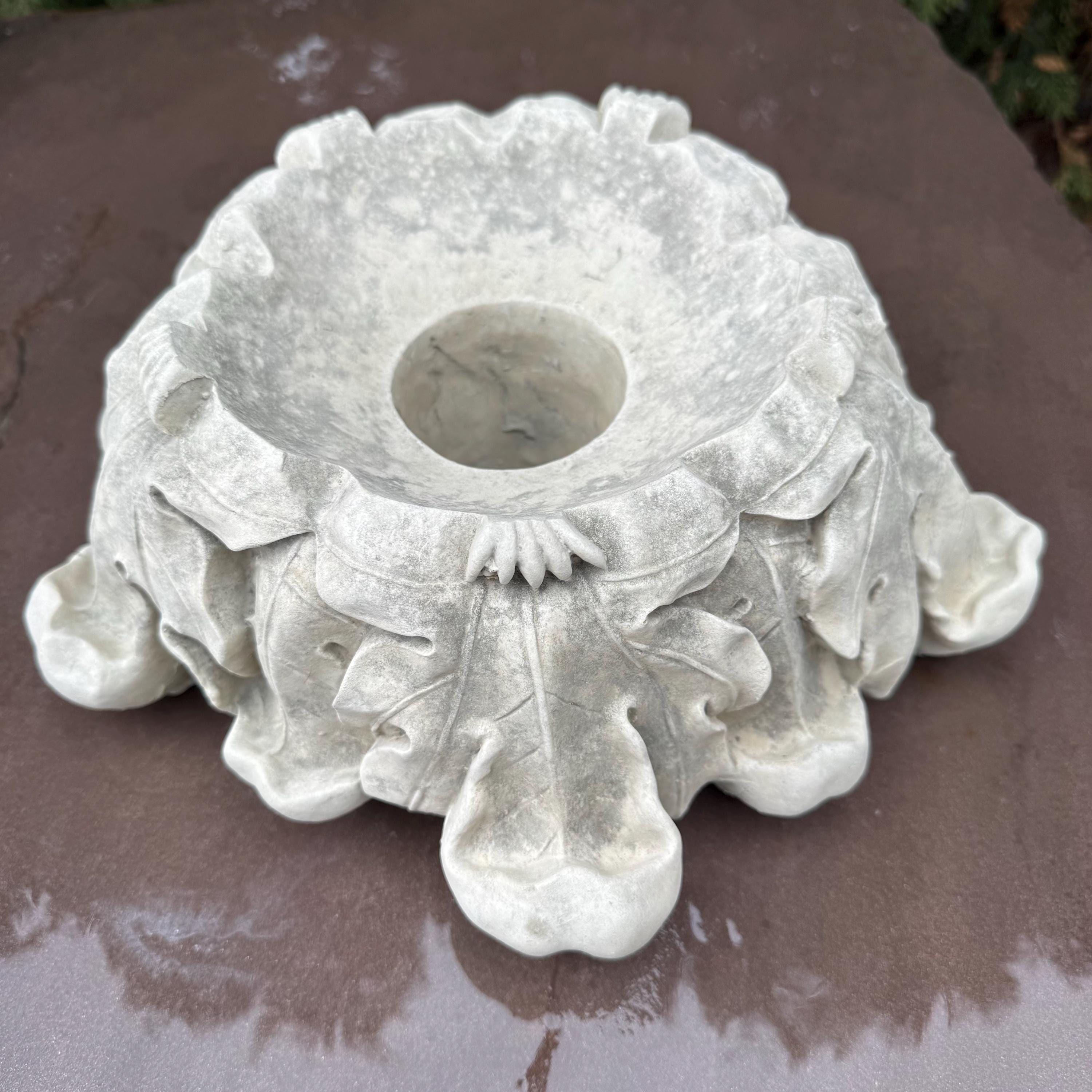 Concrete Gazing Ball Holder 12 Inch Leaf Pattern Garden Globe Stand Yard Decor Ornament