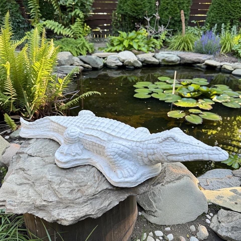 29 Inch Concrete Alligator Garden Statue Sculpture Outdoor Yard Lawn Pond Animal Decor Ornament