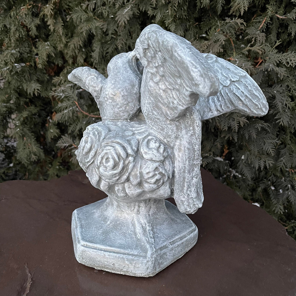Kissing Doves Garden Statue 14 Inch Hand-Painted Concrete Bird Yard Sculpture Love Wedding Decor Gift