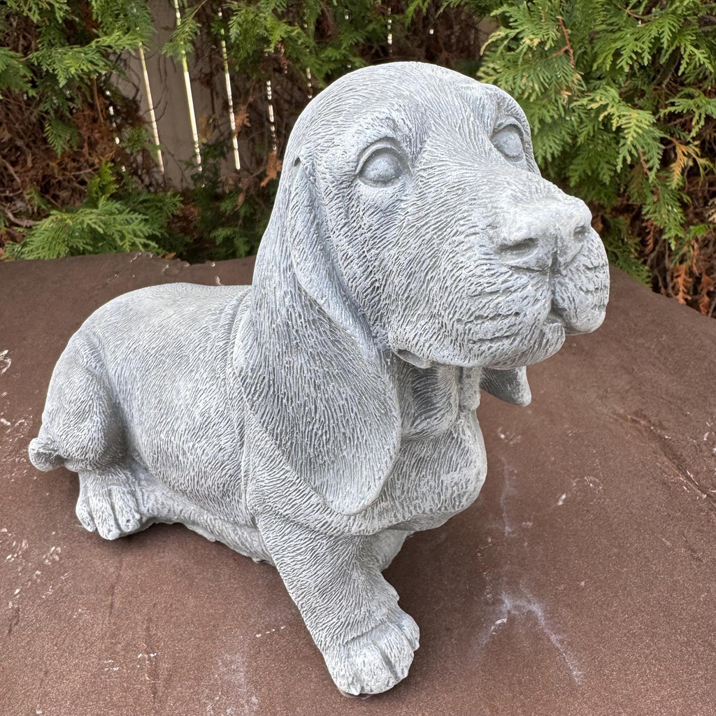 Concrete Basset Hound Memorial Garden Statue 10" Painted Outdoor Pet Remembrance Figurine for Dog Lovers Yard Decor
