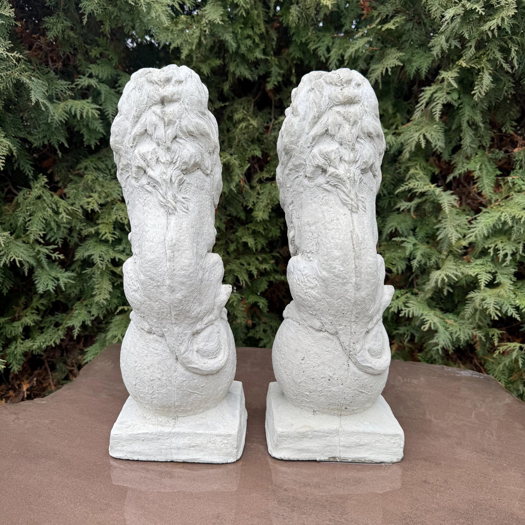 18" Concrete Lion Set Garden Guardian Statues Outdoor Animal Sculptures Yard Decor Cement Ornaments