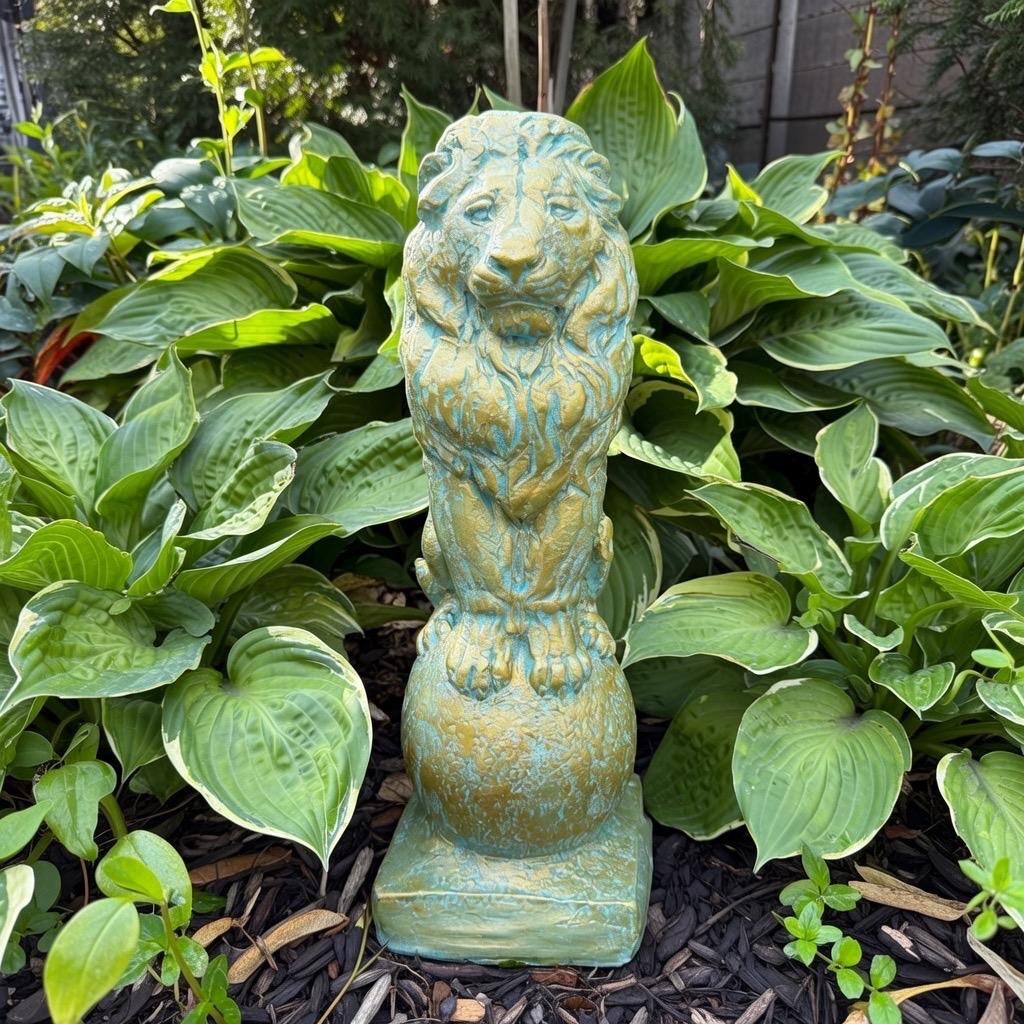Bronze Finish Concrete Lion Statue 18" Garden Sculpture Outdoor Yard Art Lawn Ornament Animal Figure Home Decor