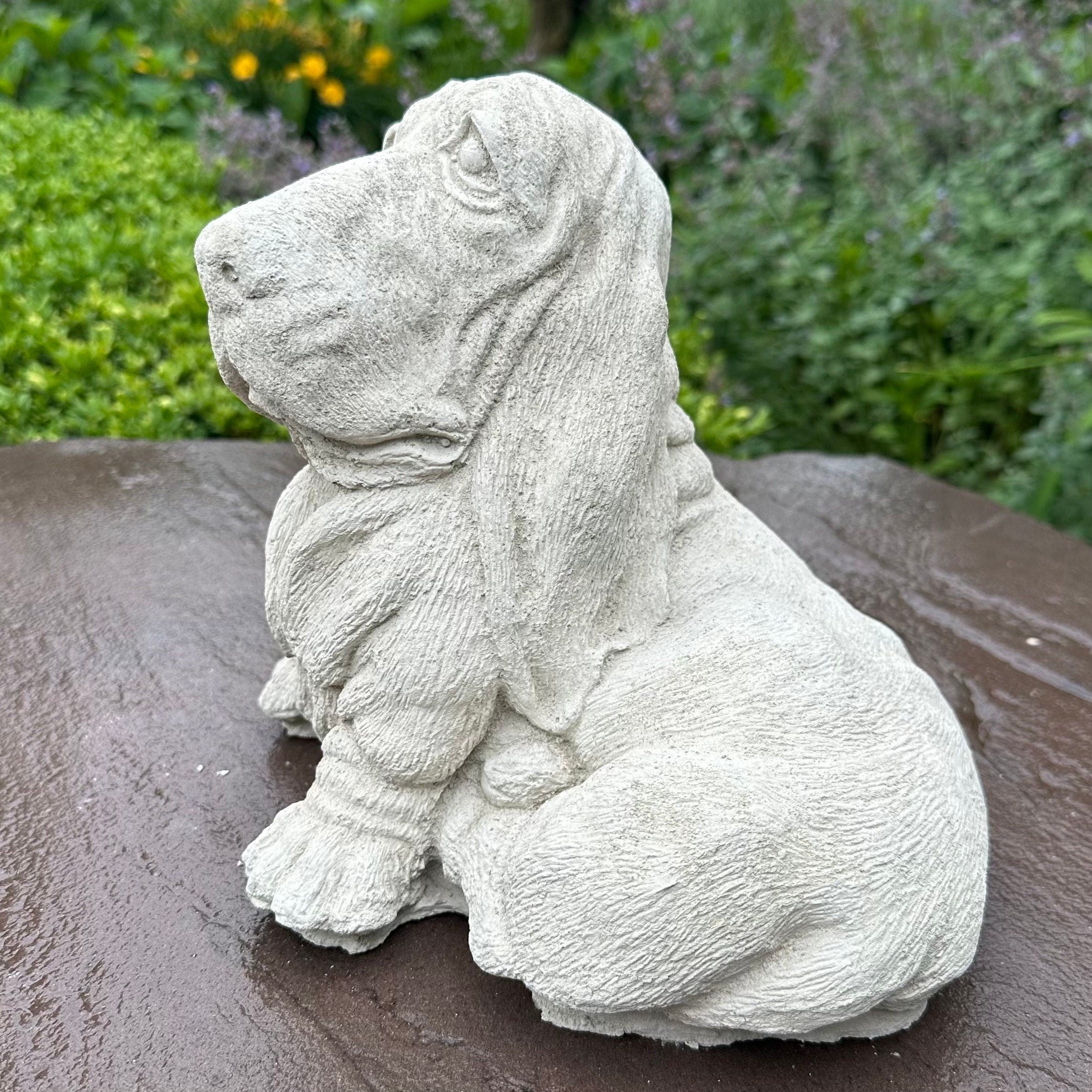 Concrete Basset Hound Garden Statue 10" Outdoor Pet Memorial Dog Figurine Yard Decor Sculpture Gift