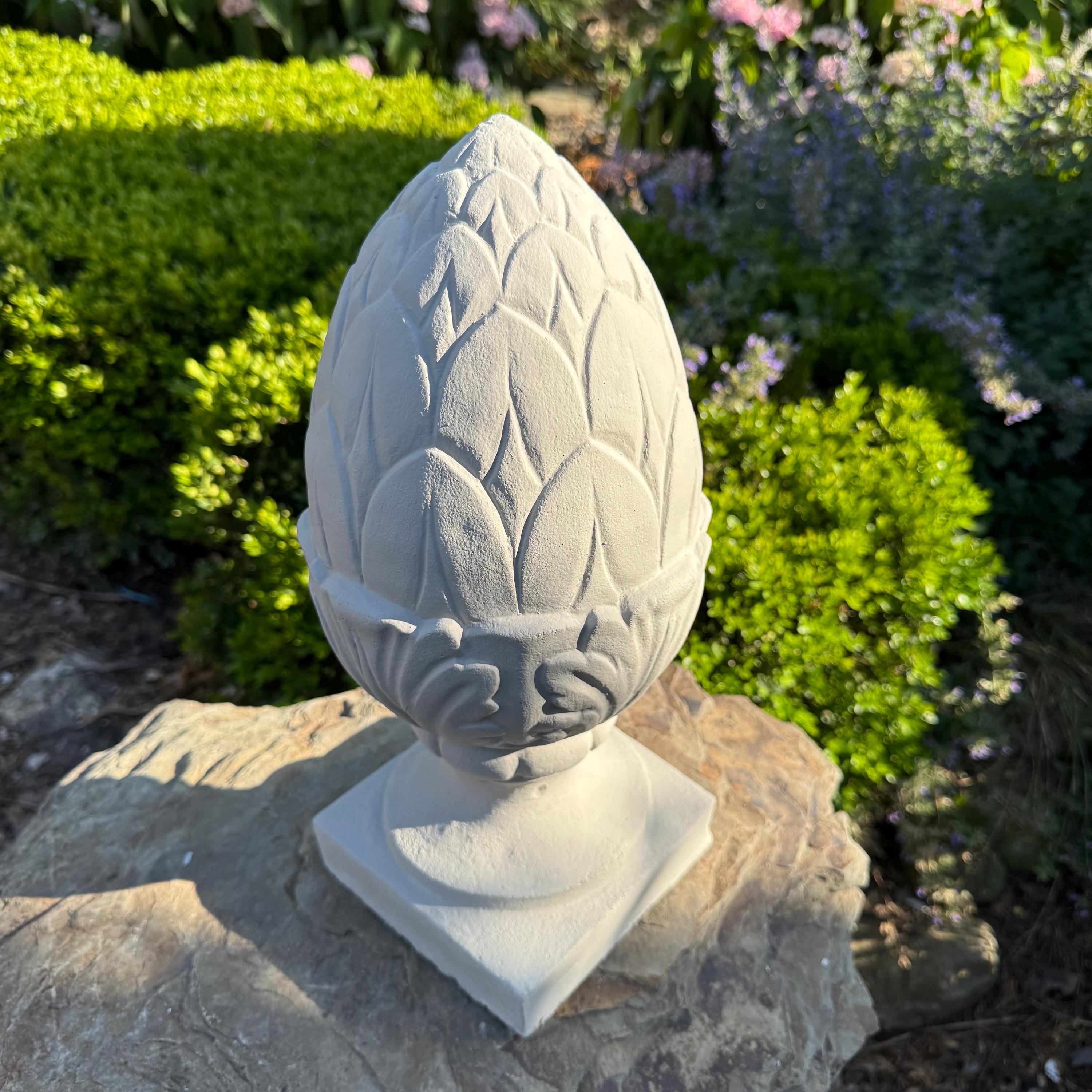 Artichoke Finial Statue 15 Inch Garden Sculpture Concrete Yard Art Lawn Ornament Home Decor Gift