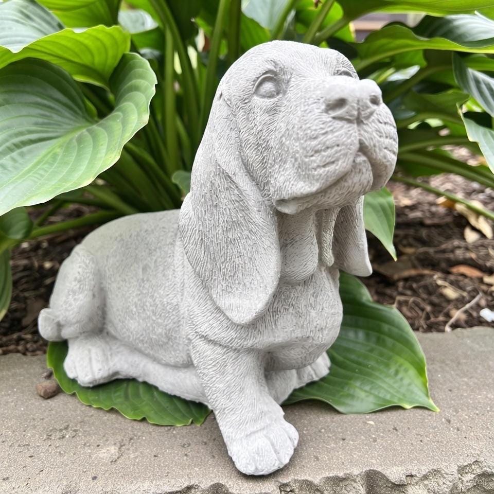 Concrete Basset Hound Garden Statue 10" Outdoor Pet Memorial Dog Figurine Lawn Ornament Decor
