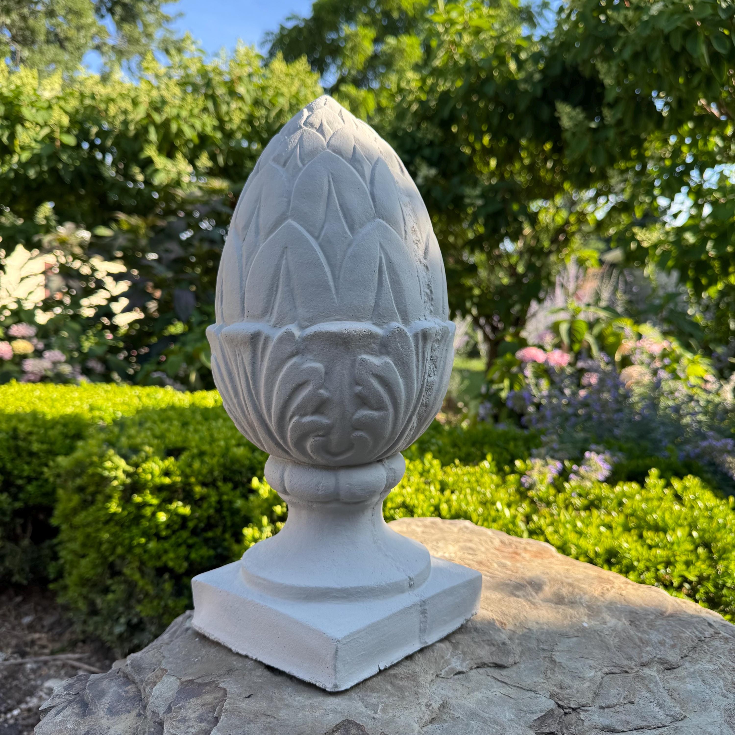 Artichoke Finial Statue 15 Inch Garden Sculpture Concrete Yard Art Lawn Ornament Home Decor Gift
