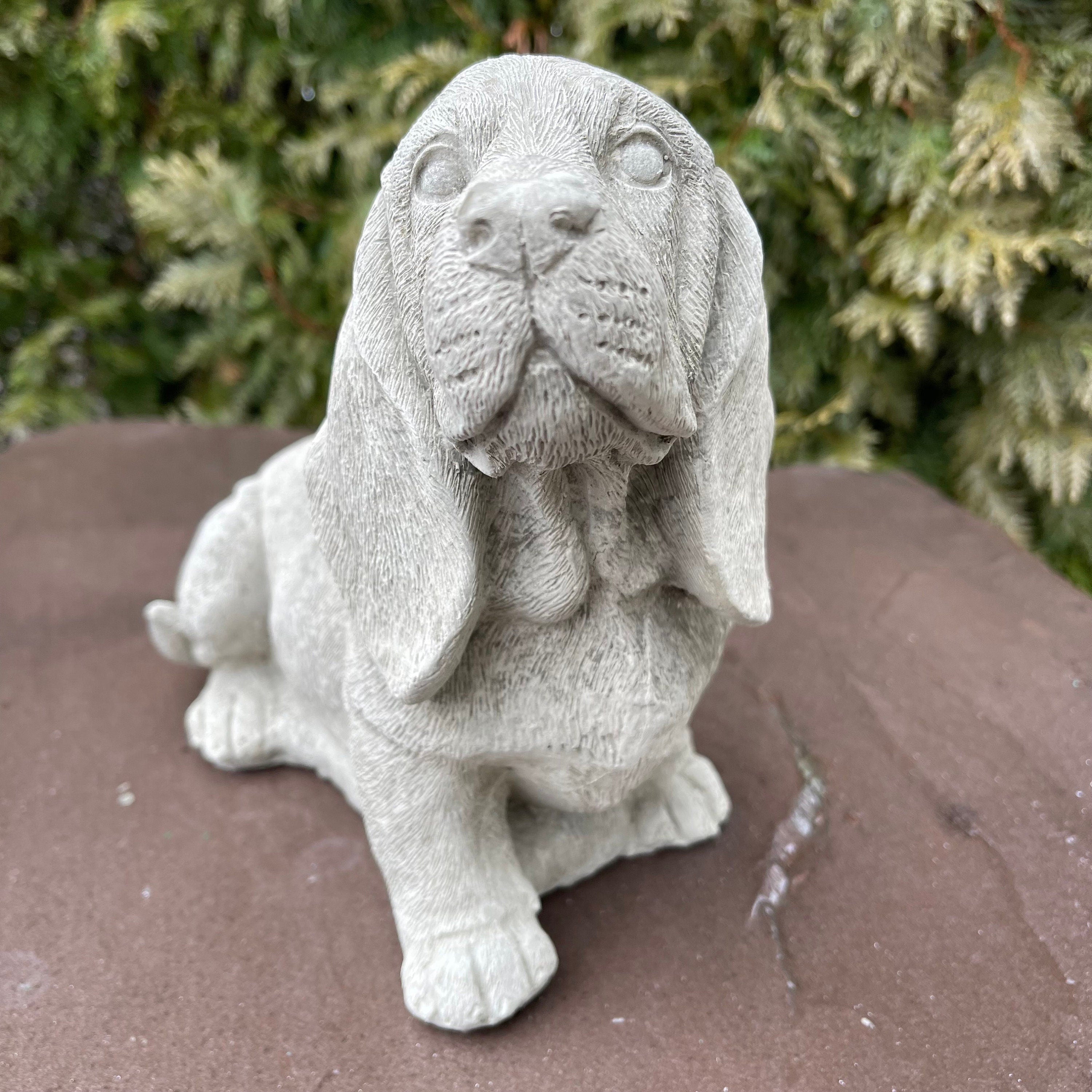 Concrete Basset Hound Garden Statue 10" Outdoor Pet Memorial Dog Figurine Lawn Ornament Decor