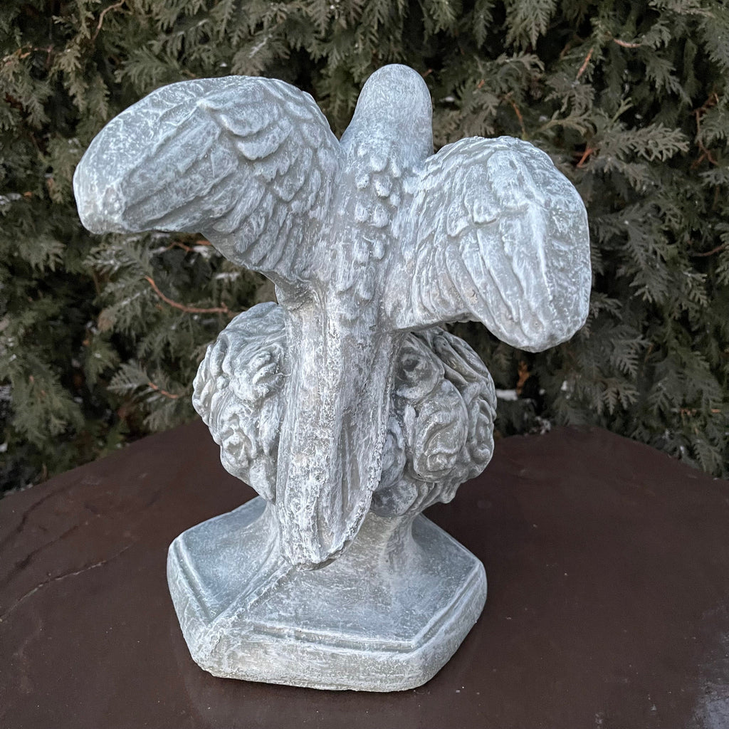 Kissing Doves Garden Statue 14 Inch Hand-Painted Concrete Bird Yard Sculpture Love Wedding Decor Gift