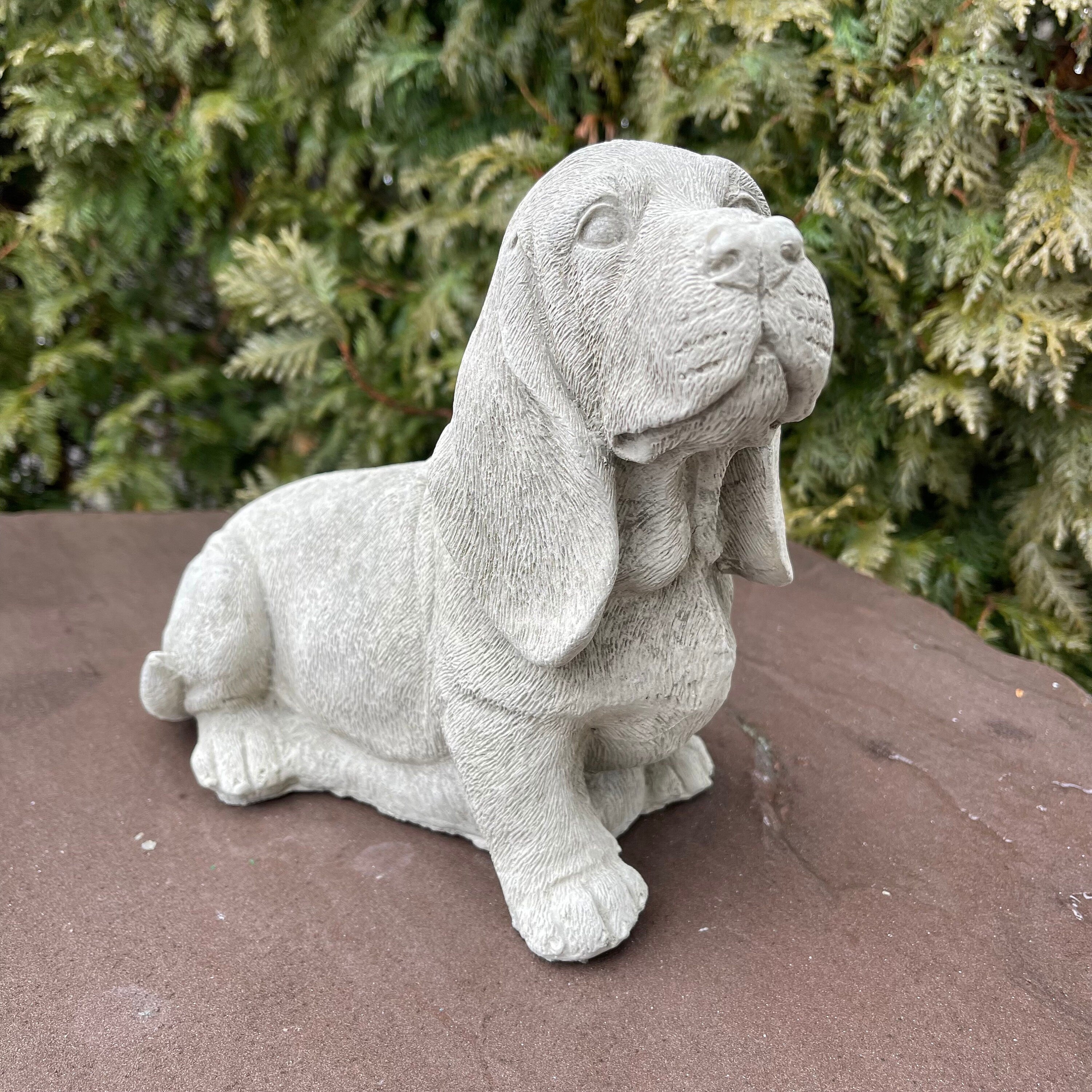Concrete Basset Hound Garden Statue 10" Outdoor Pet Memorial Dog Figurine Lawn Ornament Decor