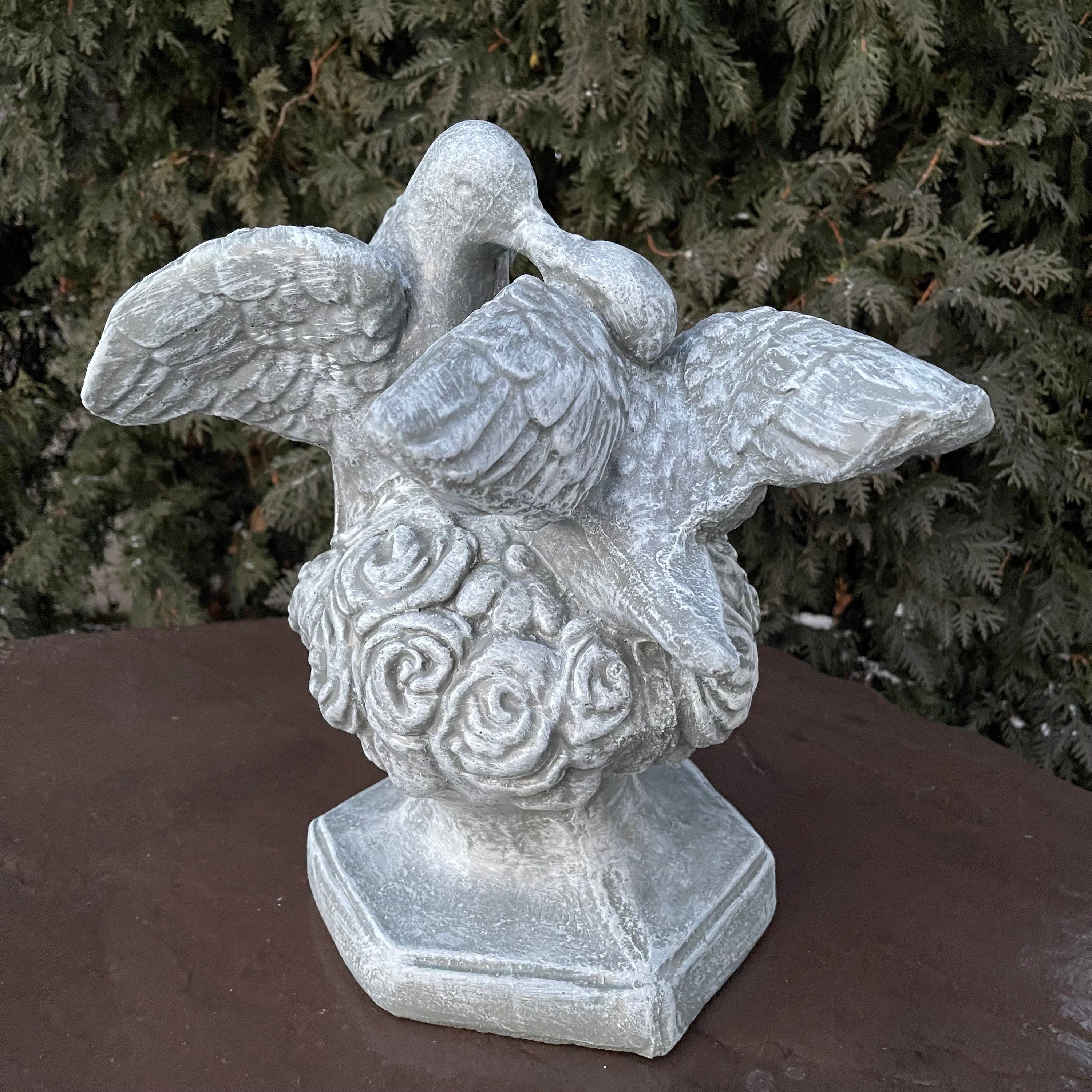Kissing Doves Garden Statue 14 Inch Hand-Painted Concrete Bird Yard Sculpture Love Wedding Decor Gift