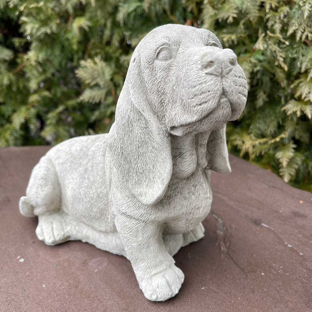 Concrete Basset Hound Garden Statue 10" Outdoor Pet Memorial Dog Figurine Lawn Ornament Decor