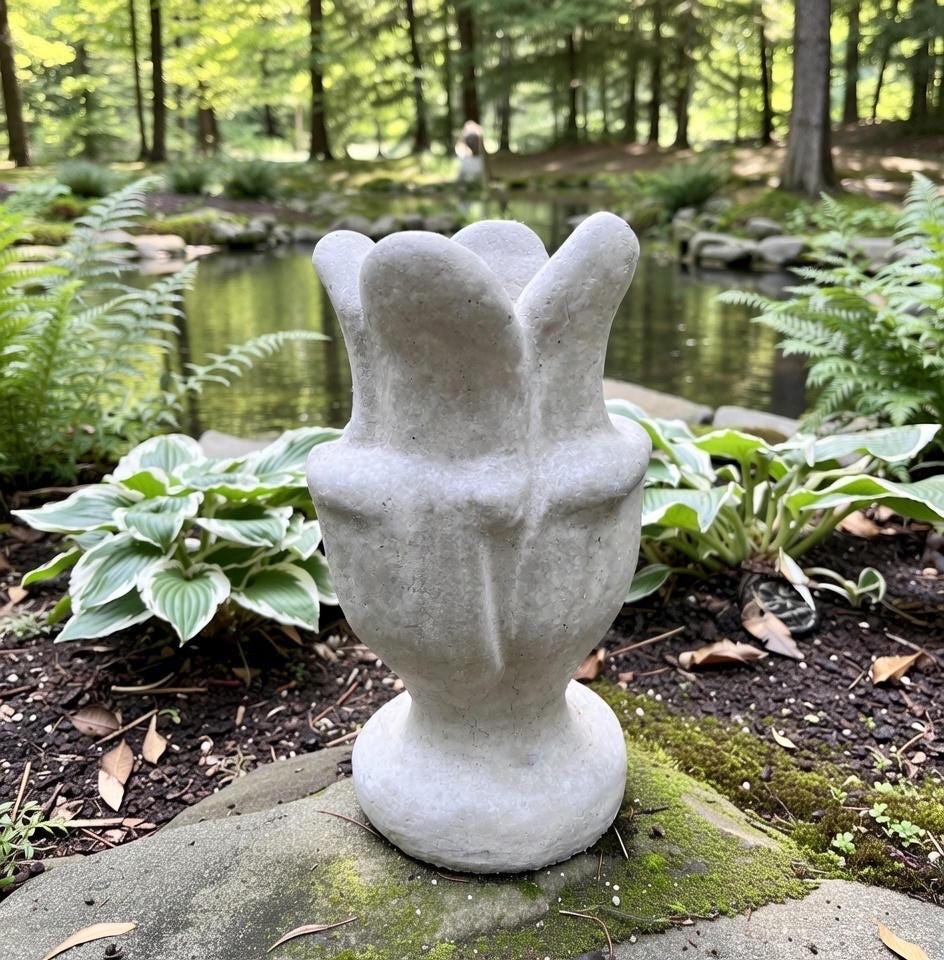 Concrete Tulip Fountain Top 8" Outdoor Garden Water Feature Spitter Replacement Pond Cement Topper Scupper