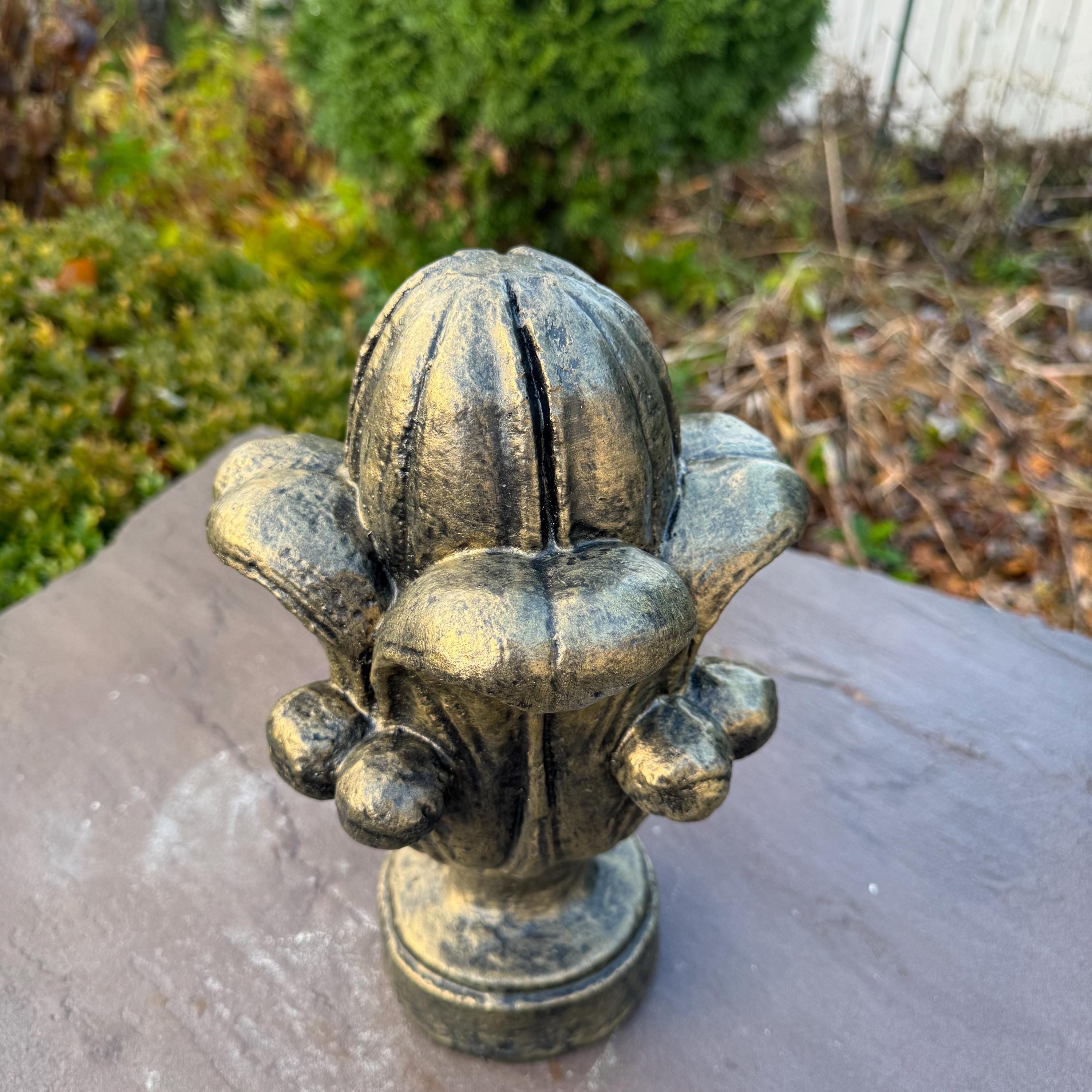 Gold Leaf Concrete Finial – 11 Inch French Garden Sculpture