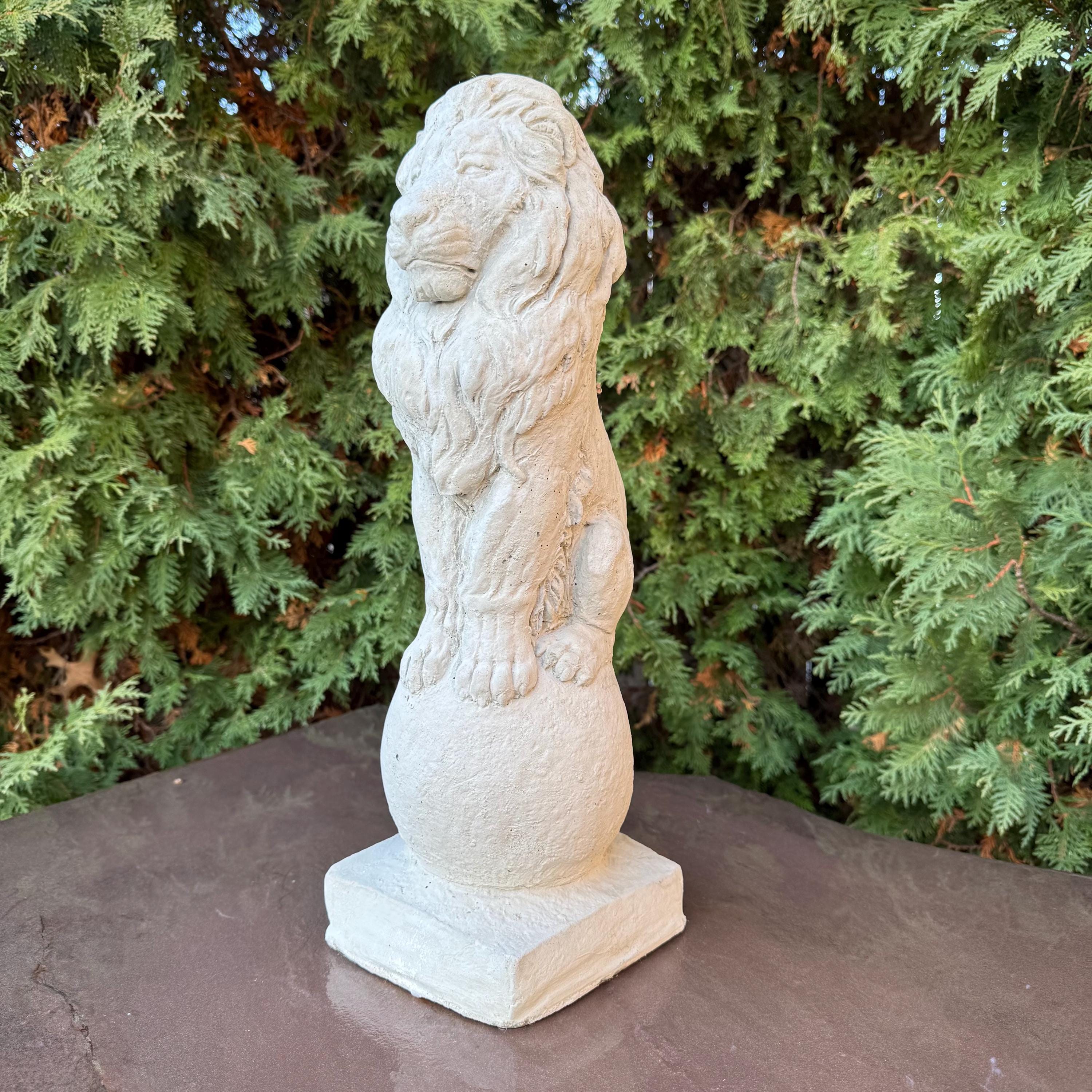 Sitting Concrete Lion Statue 18" Garden Sculpture Outdoor Yard Art Lawn Ornament Animal Figure Home Decor